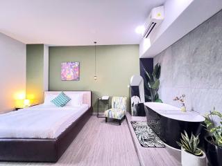 StayX Sunrise City View - 8