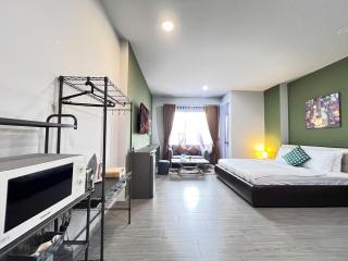 StayX Sunrise City View - 7