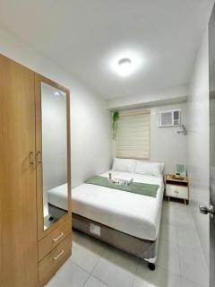 2BR Family Condo for 6pax near IT Park Budget Stay at Urban Deca Homes Banilad by Gerra unit Nathan - 8