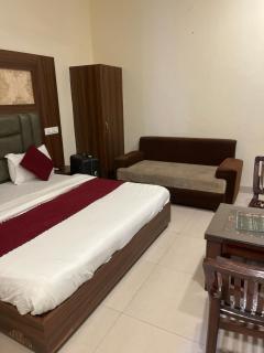 Hotel Comfort view - 5