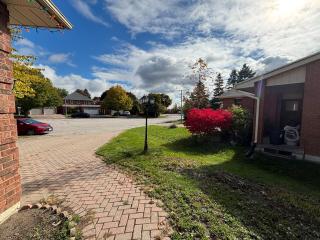 Luxury, Brand-new, Specious, 2-Bedroom Apartment - 8