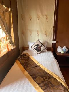 Yensabai Bungalow River view - 6