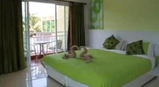 Nana Chat Bangsaen Hotel - 3