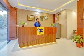 FabHotel Paras Palace - Bairagarh , Near Sant Hirdaram Nagar railway station - 9