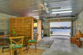 Waterfront-Bay View - 2