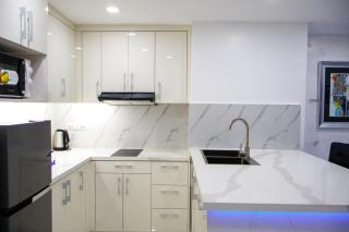 Kandi Heaven in White Tower - 3