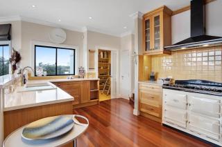 Luxury Mansion 7bdrm 6bth pool pizza ovn 25mns CBD - 3