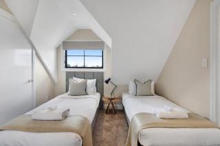 Luxury Mansion 7bdrm 6bth pool pizza ovn 25mns CBD - 1