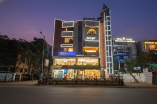 FabHotel Max Inn - 0