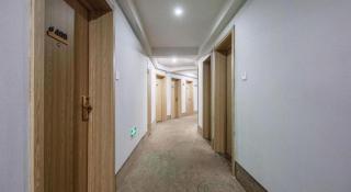 GreenTree Inn Jiaxing Tongxiang Tudian Express Hotel - 6