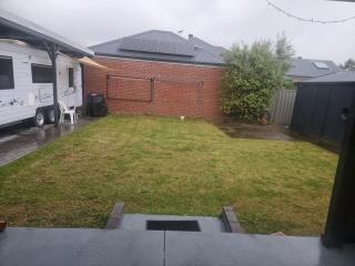 Two separate rooms in Clayton South - 9