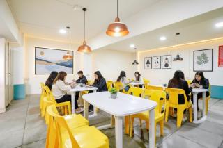 FabHotel Happy Homely Stay - Airport road - 6