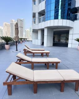 Luxury home with stunning view - 8