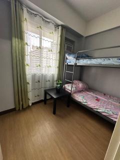 Ezras Place Modern Condo with City views - 2