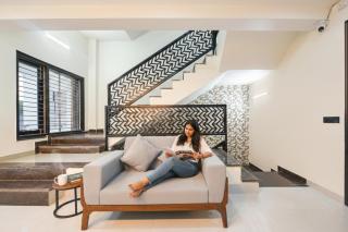 FabHotel RR Premium - 1