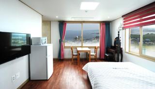 Seongsanpo love Pension - Seogwipo - 5
