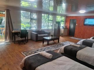 Lipizzaner Lodge - Kyalami, Midrand - 5