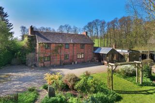 Historic Farmhouse Spacious Pets Nr Bromyard - 9