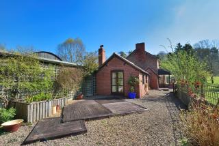 Historic Farmhouse Spacious Pets Nr Bromyard - 1