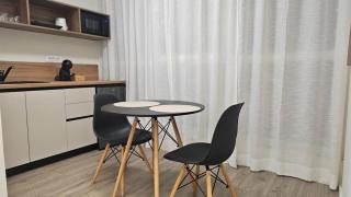 Feels Like Home Apartments, Boulevard - 4