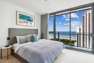 Broadbeach Central - Broadbeach - Modern - views - All amenities - 7