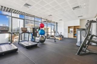 Broadbeach Central - Broadbeach - Modern - views - All amenities - 3