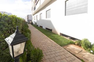 Elegant Apartment with Pool & Moroccan Lounge - 8