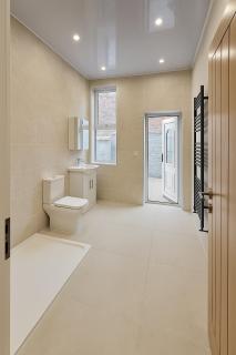 SidemerseyLivings - 4-BR Accessible Home - 7