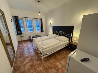 Cologne Apartments, direkt am Dom Zentrum 3 Zimmer Studio 46 qm - 1