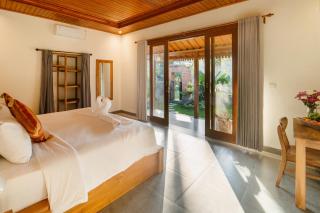 Sunrise Swing Paradise - 5