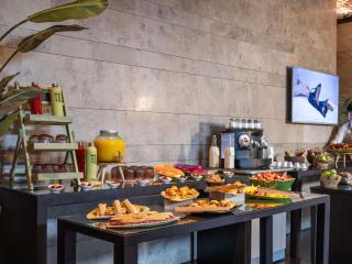 Novotel Barcelona City - 4