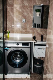 Deebeey Luxury StaysModern, Stylish Apartment - 1