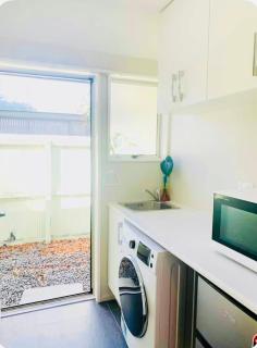 Christchurch Work Friendly Room - 1