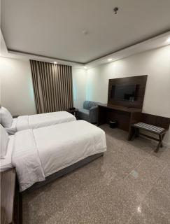 مجمع مهنا - 7