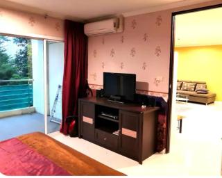 1 bedrooms for 4 person family - 4