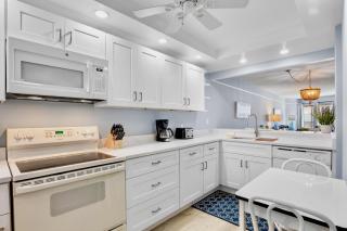 Sun Plaza West Unit 110 - Holmes Beach - 3