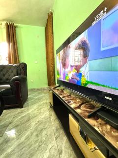 Appartement Calme, 1 CH 1 SDB, Wi-fi illimité et Canal Plus à Yaoundé - 1