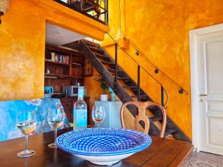 Cozy Studio Attic at Historical Centre of Florence 5 mins SMN and 7 Duomo - Firenze - 2