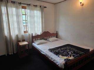 I stay Holiday Inn - 1