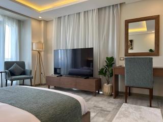 Azure Studio 202 Pool, Garden & Roof - New Cairo - 7