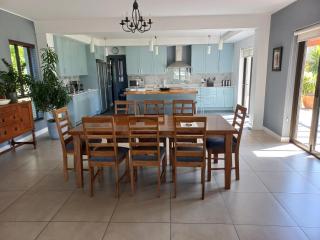 Modern spacious home in heart of Cape Winelands - 3