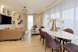 Luxurious 3 Bedroom Apartment - 4