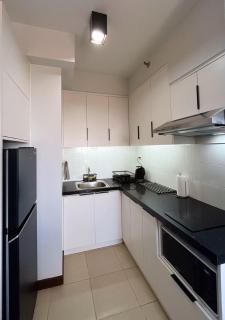 2 Bedroom Modern Condo with Ocean Views - 3