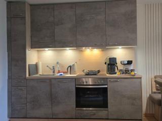 Komfort-Ferienwohnung Südbalkon, WOHNZIMMER, 2 Schlafzimmer, ruhige Lage - TIROL - 8