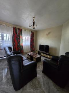 Cosy Apartement, 1 CH 2 SDB, Wifi, Nkolmesseng, Yaoundé - 0