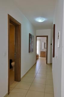 Central 2 Bed Apartment - 6