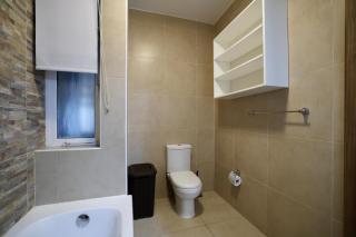 Central 2 Bed Apartment - 3