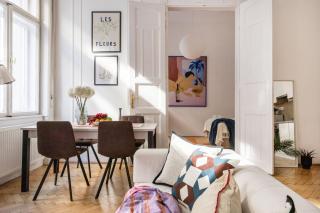 Discover Your Budapest Retreat-Walk to Downtown - 3