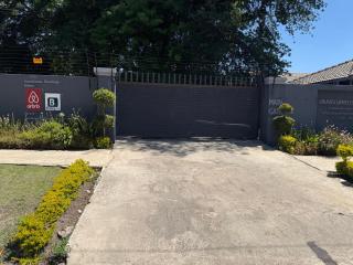 UbuntuLifeStyleEstate-Premium Suite - 8