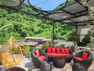 Roza Palace Cat Ba - Cave Hotel, Swimming Pool & Rooftop - 2